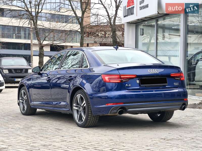 Седан Audi A4 2016 в Днепре