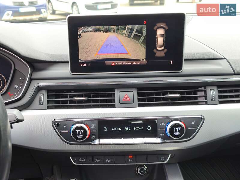 Седан Audi A4 2016 в Днепре