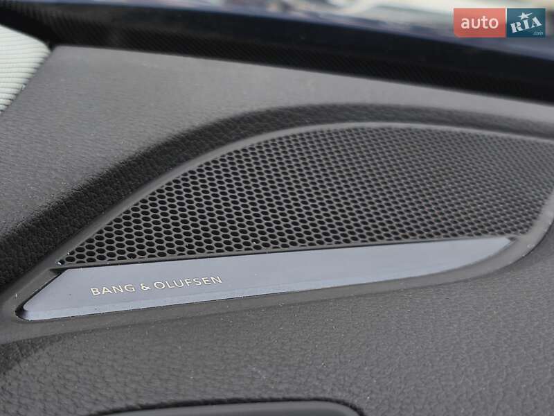 Седан Audi A4 2016 в Днепре
