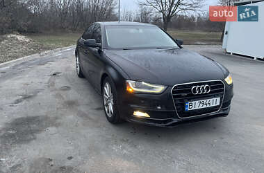 Седан Audi A4 2014 в Полтаве