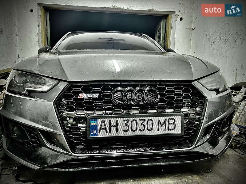 Седан Audi A4 2016 в Днепре