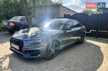 Седан Audi A4 2016 в Днепре