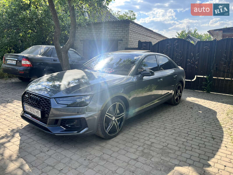 Седан Audi A4 2016 в Днепре