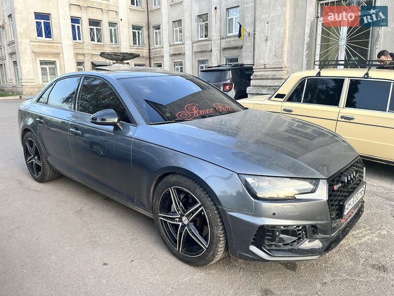 Седан Audi A4 2016 в Днепре