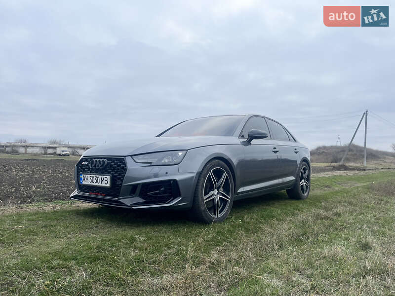 Седан Audi A4 2016 в Днепре