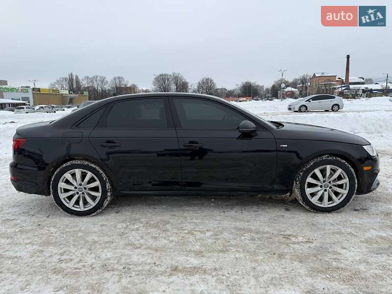 Седан Audi A4 2018 в Житомире