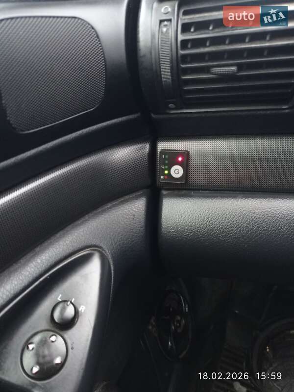 Седан Audi A4 1994 в Кременчуге