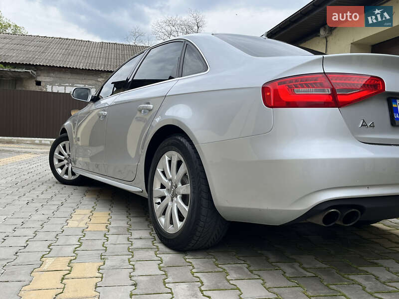 Седан Audi A4 2013 в Ізмаїлі