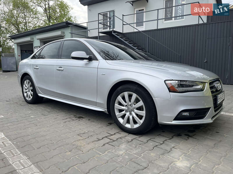 Седан Audi A4 2013 в Ізмаїлі