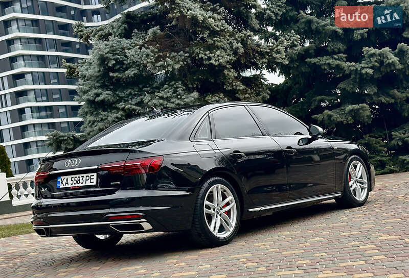 Седан Audi A4 2022 в Одесі