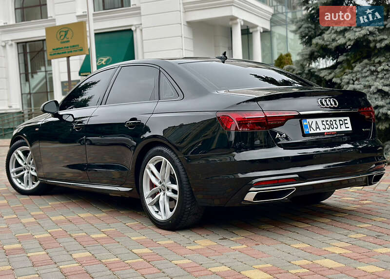 Седан Audi A4 2022 в Одесі