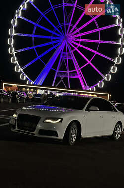 Седан Audi A4 2011 в Галичі