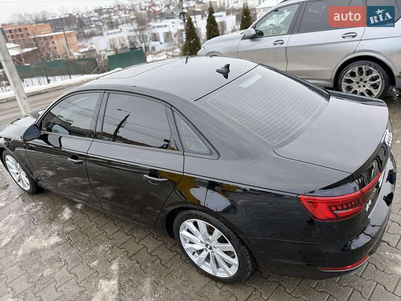 Седан Audi A4 2016 в Черновцах