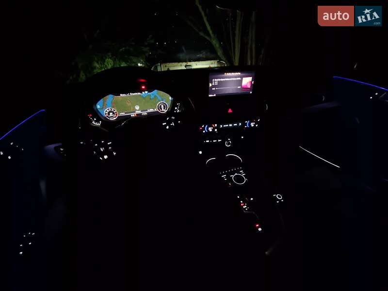Седан Audi A4 2017 в Нововолинську