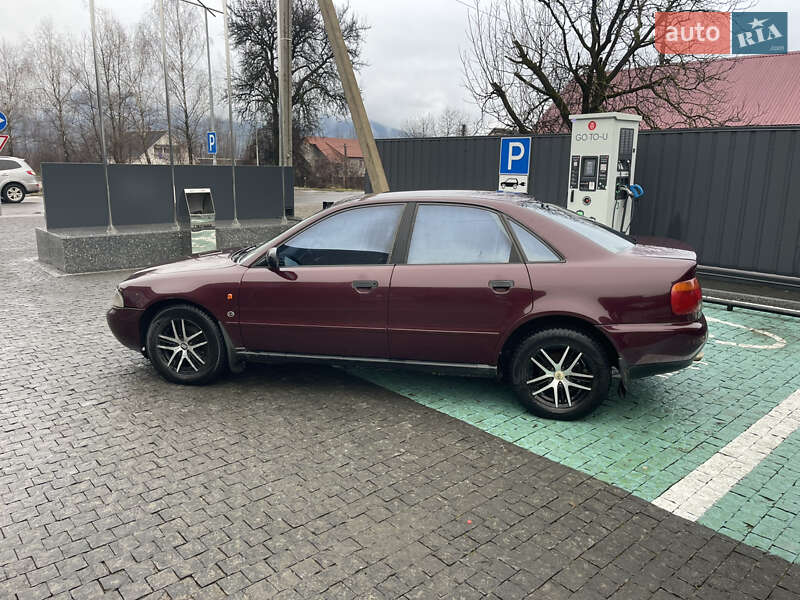 Седан Audi A4 1996 в Тячеве фото 8 Седан Audi A4 1996 в Тячеве