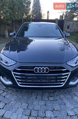 Седан Audi A4 2019 в Львові