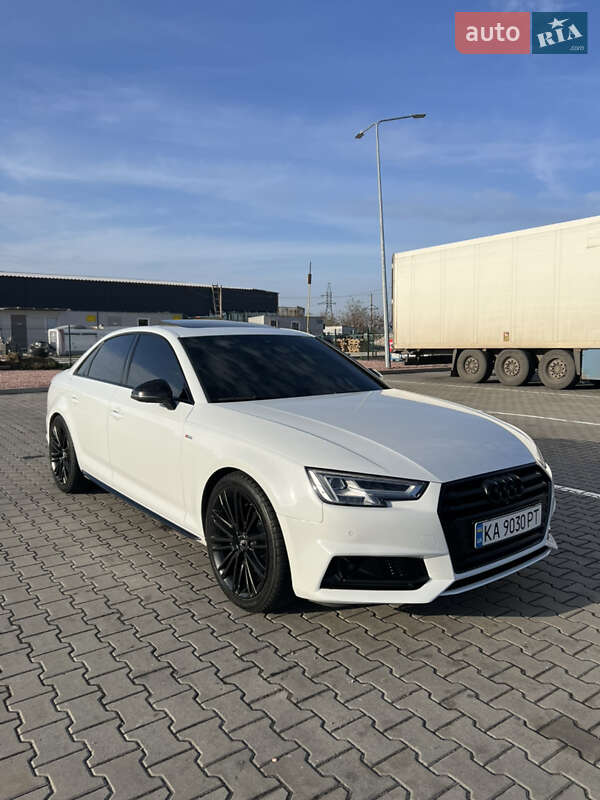 Audi A4 2017 Audi A4 2017