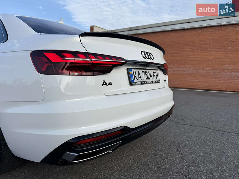 Седан Audi A4 2020 в Киеве