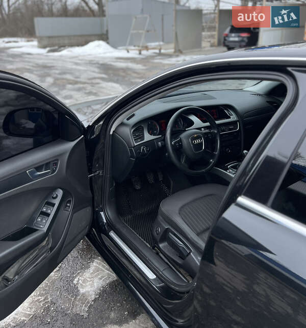 Седан Audi A4 2008 в Ватутино