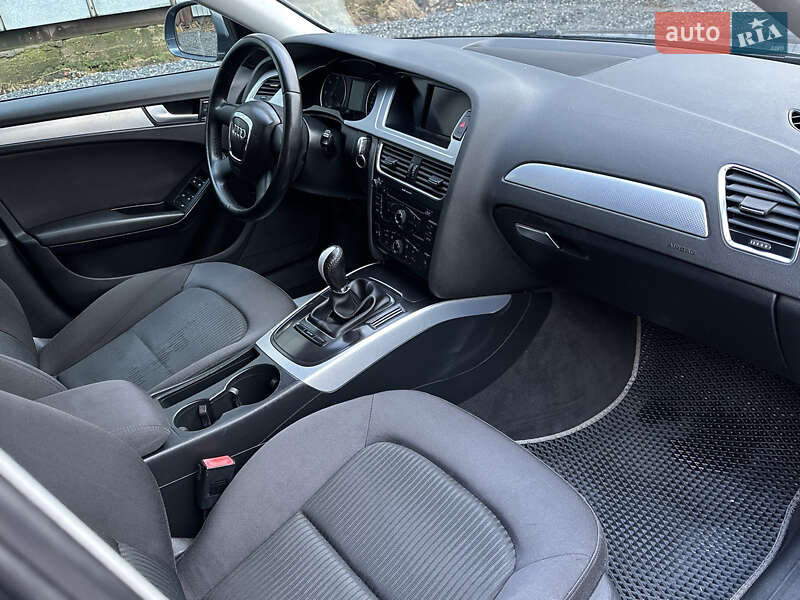 Седан Audi A4 2008 в Дрогобыче
