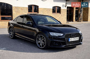 Седан Audi A4 2017 в Дніпрі