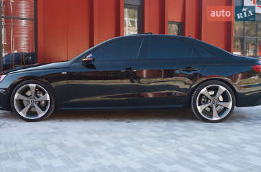 Седан Audi A4 2021 в Львове