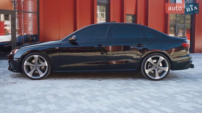 Седан Audi A4 2021 в Львове