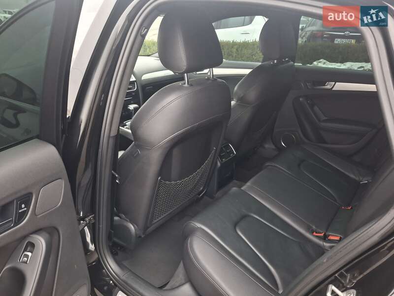Седан Audi A4 2015 в Каменец-Подольском