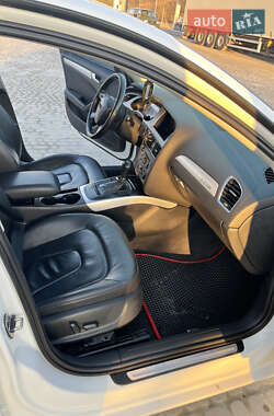 Седан Audi A4 2010 в Николаеве