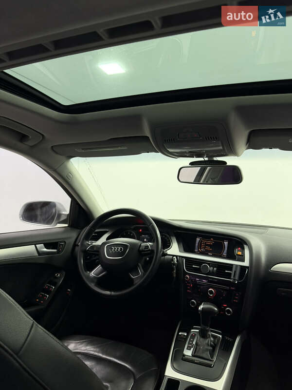 Седан Audi A4 2015 в Одессе