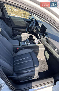 Седан Audi A4 2021 в Ивано-Франковске