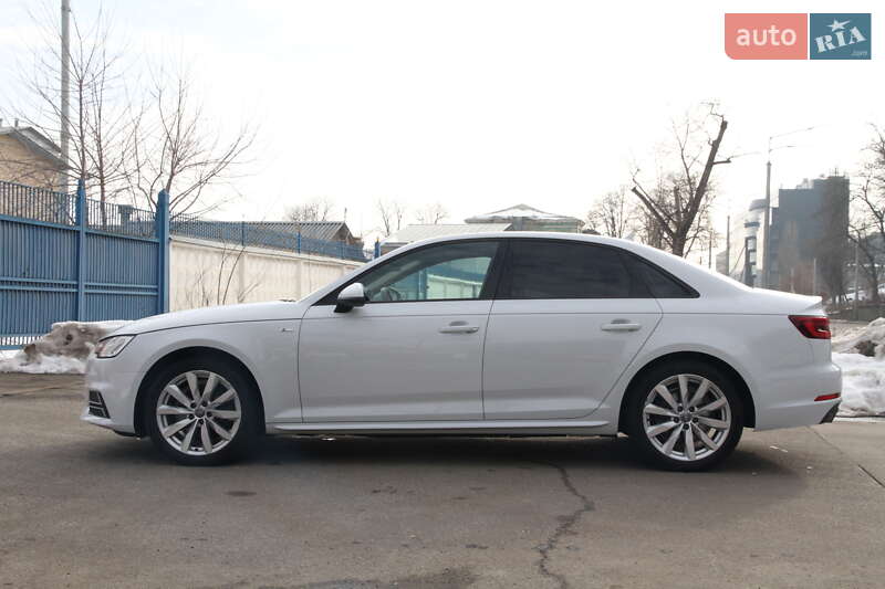 Седан Audi A4 2017 в Киеве