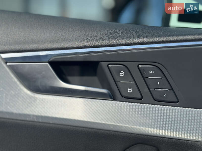 Седан Audi A4 2016 в Києві