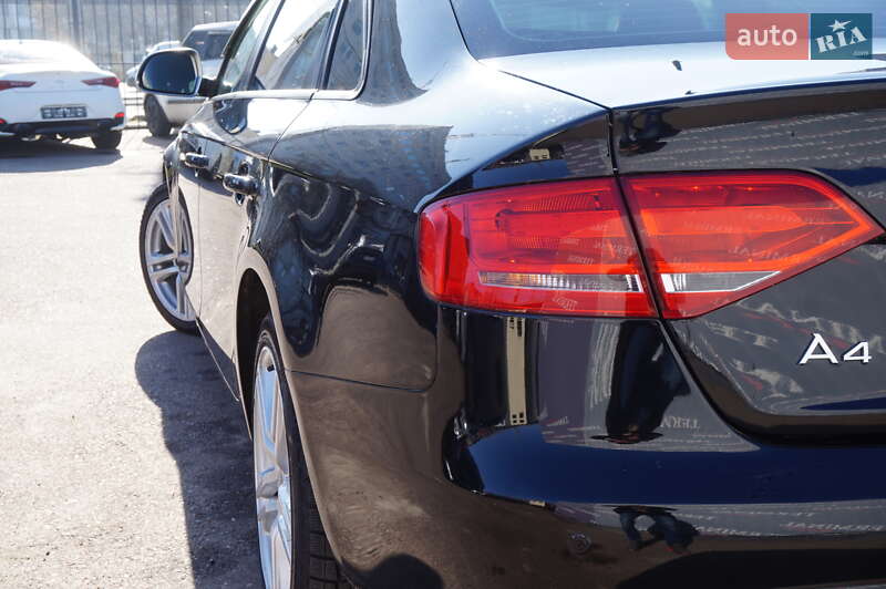 Седан Audi A4 2008 в Одесі