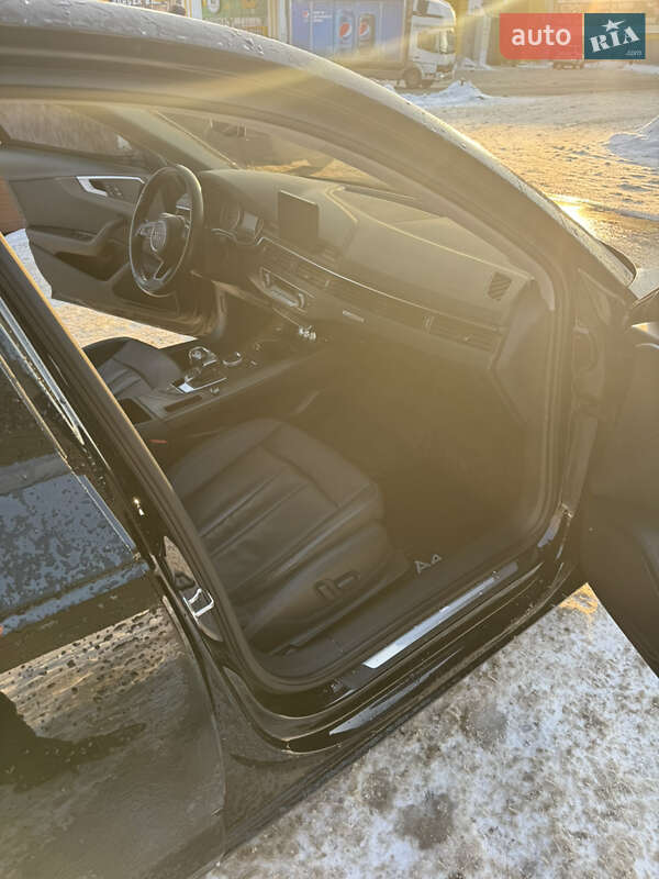 Седан Audi A4 2016 в Киеве