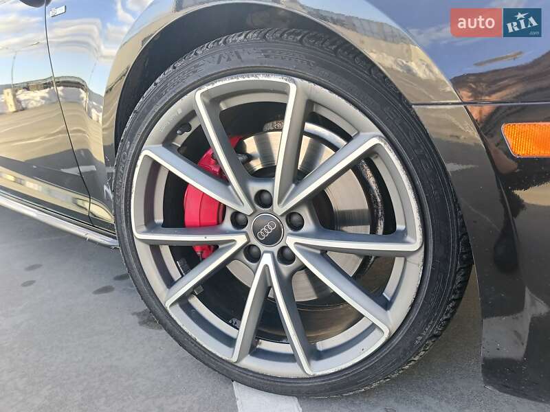 Седан Audi A4 2017 в Киеве