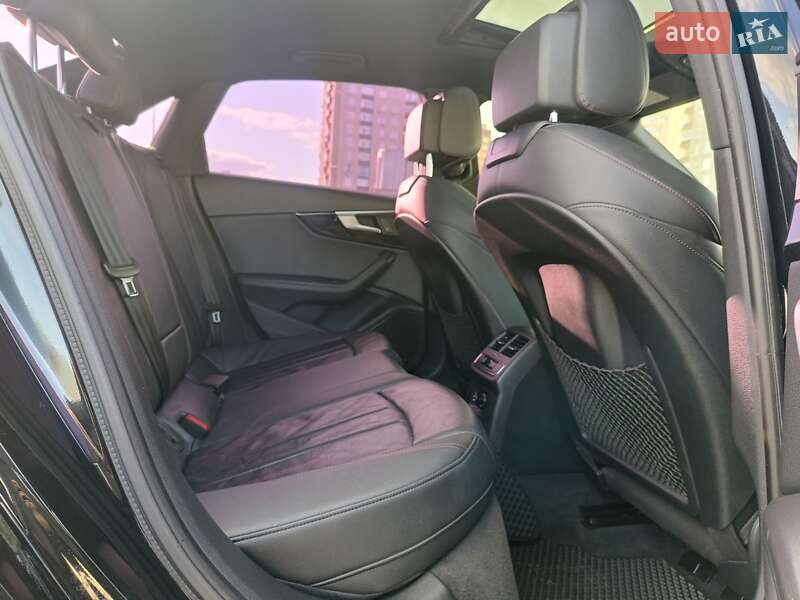 Седан Audi A4 2017 в Киеве