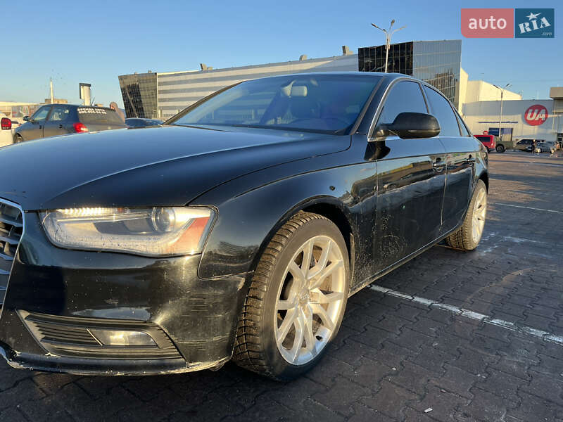 Седан Audi A4 2012 в Житомирі