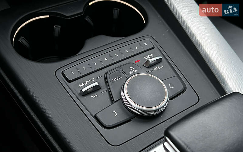 Седан Audi A4 2016 в Львове