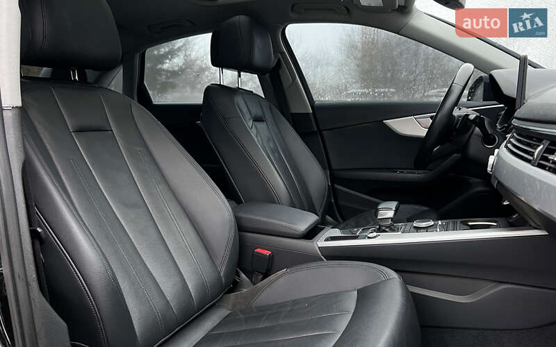 Седан Audi A4 2016 в Львове