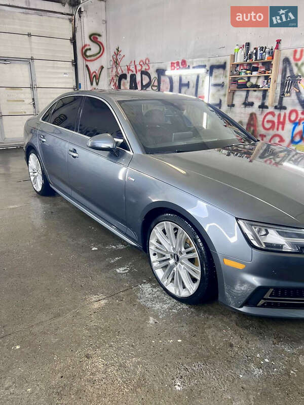 Седан Audi A4 2016 в Киеве