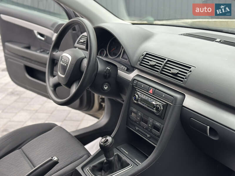 Седан Audi A4 2006 в Старокостянтинові
