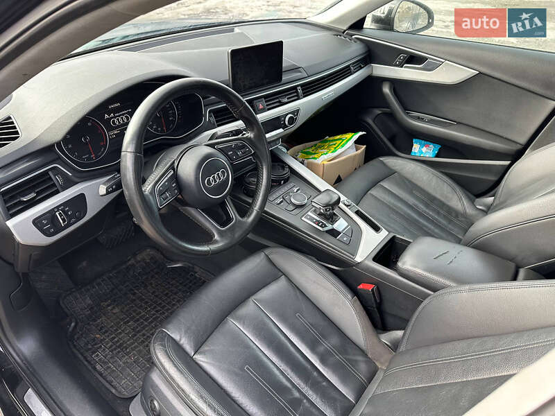 Седан Audi A4 2017 в Хмельницком