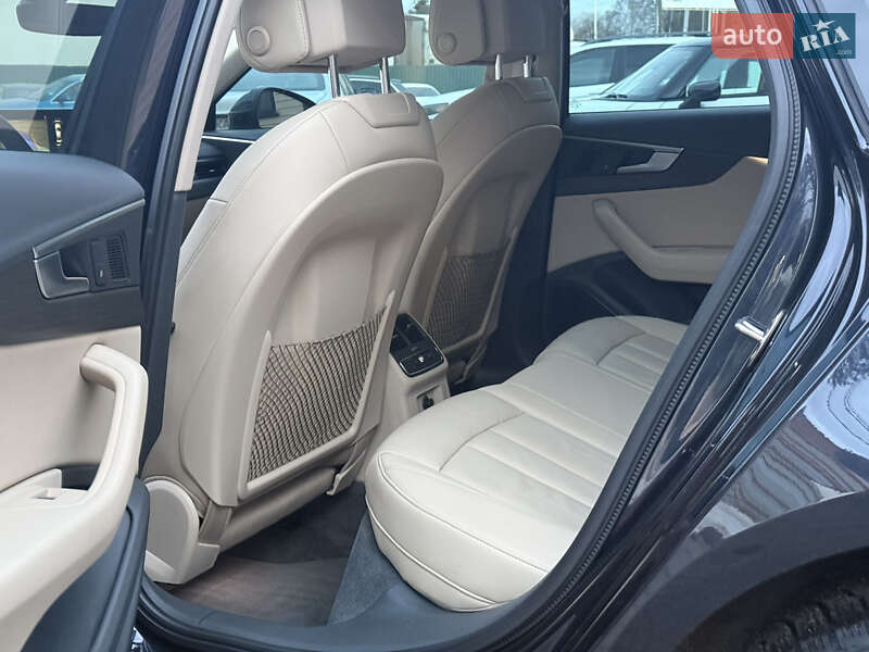Седан Audi A4 2018 в Киеве