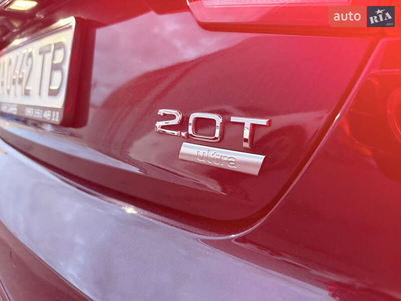 Седан Audi A4 2018 в Киеве