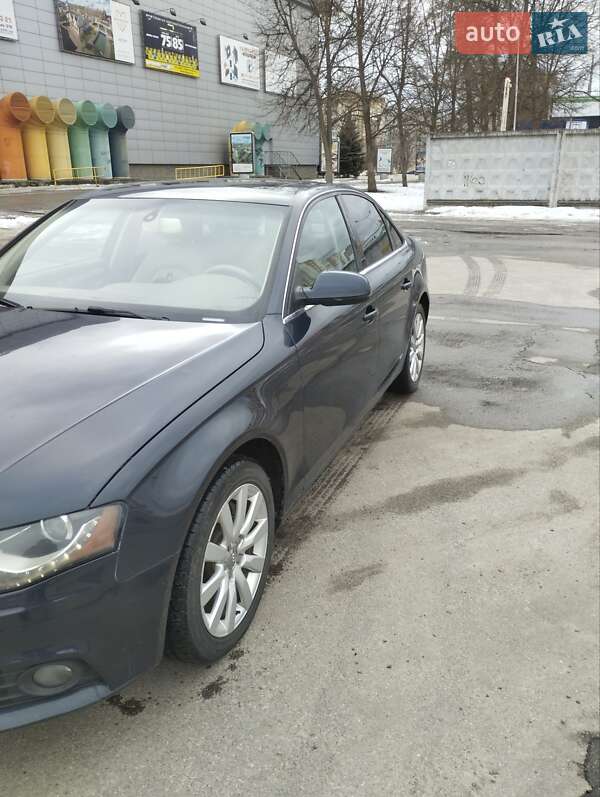 Седан Audi A4 2011 в Броварах