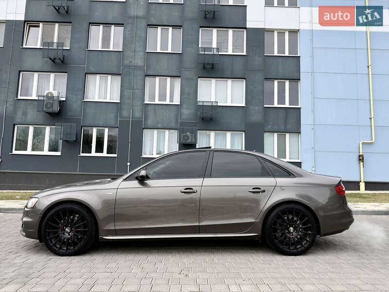 Седан Audi A4 2014 в Одесі