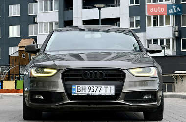 Седан Audi A4 2014 в Одесі