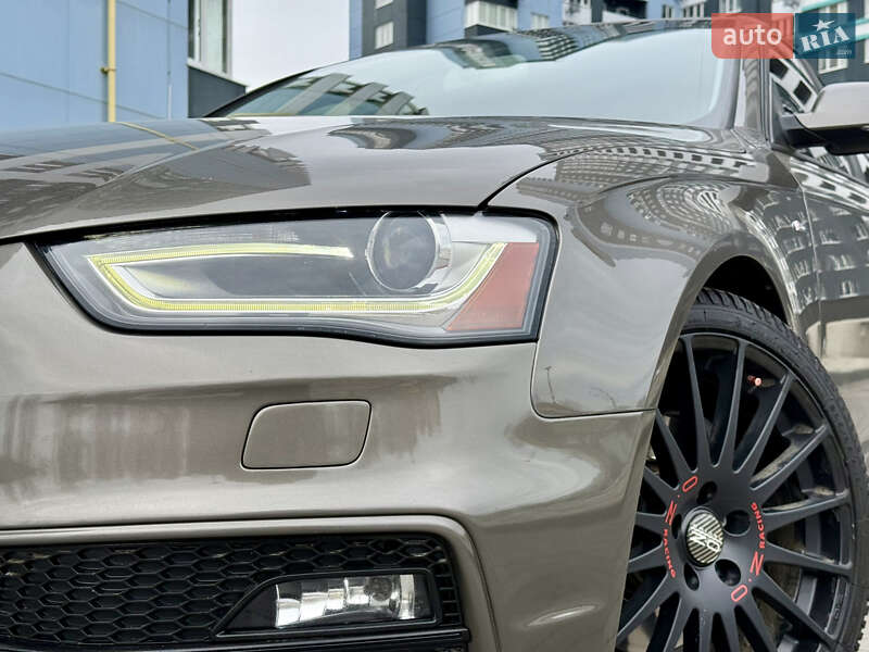 Седан Audi A4 2014 в Одесі