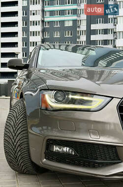 Седан Audi A4 2014 в Одесі